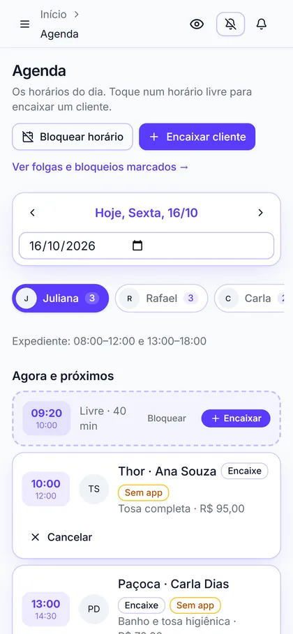 Agenda do dia do pet shop no celular com Thor para tosa completa e Paçoca para banho e tosa higiênica